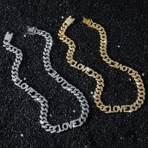 Klassische 13mm Iced Out Kuba-Kette mit LOVE-Schriftzug in Gold- und Silberfarben