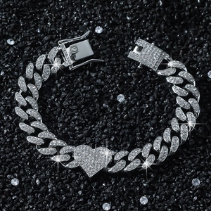 Hip-Hop-Armband aus Silber mit eisgekühlter kubanischer Kette und funkelndem Herz-Mitte