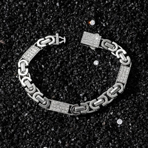 Bracelet hip hop classique en argent avec maillons géométriques glacés et zircons