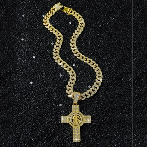Collana hip hop oro con pendente a croce con dollaro su catena cubana ghiacciata