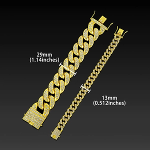 Bracelets gourmette dorés glacés pour hommes en largeurs 29mm et 13mm sur fond noir