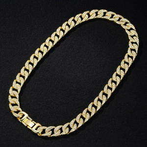 Collier Cuban Link 14mm doré serti de cristaux brillants avec fermoir pliant