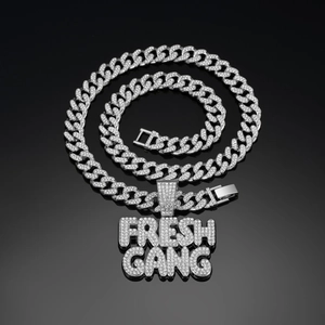 Silberne Miami Cuban Gliederkette mit eisigem FRESH GANG Buchstaben Anhänger