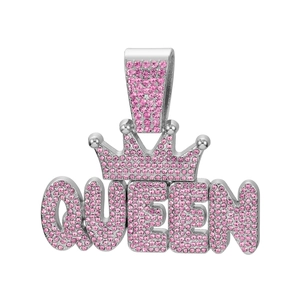 Detailansicht des pinkfarbenen QUEEN-Anhängers mit Krone und Pavé-Fassung