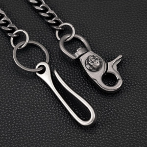Vintage silver skull hook wallet chain for men featuring antique hip-hop style metal links
