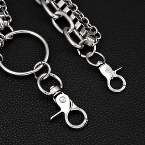 Three-layer hip hop metal pants chain featuring triple skull and cross details on black leather