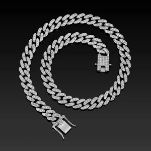Zilverkleurige 12mm iced out Cubaanse schakelketting in hiphopstijl met luxe sluiting