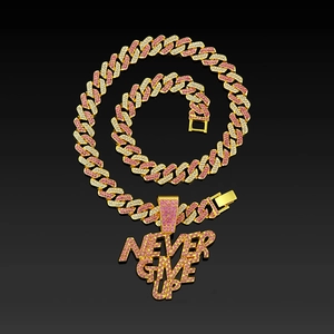 Collar de cadena cubana NEVER GIVE UP con circonitas rosas y blancas de estilo hip hop