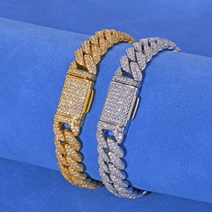 Collane Cuban da 10mm con doppia fila di zirconi in finiture oro e argento
