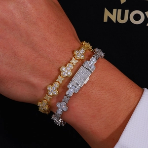 Luxueux bracelet trèfle en argent sterling S925 avec pierres de moissanite