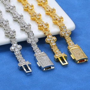 Bracelets luxueux de 10mm à grappes de croix en or et argent avec pierres de zircon