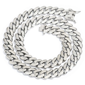 Close-up of polished S925 sterling silver Cuban link chain showing the secure clasp