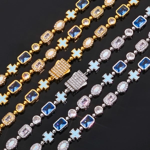Collier hip-hop avec pierres bleues, croix opale et zircons en or et en argent