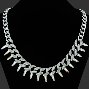 Collier Hip Hop en Alliage Incrusté de Strass Chaîne Gourmette Avec Pointes Iridescentes Punk Rock Choker Homme Femme Bijoux