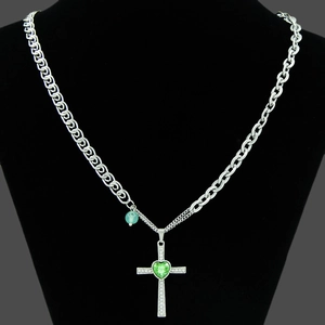 Collar Con Colgante de Cruz de Acero Inoxidable Hip Hop Con Piedra de Corazón Verde Strass Incrustado Cadena Empalmada Para Hombre