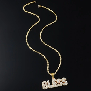 Collier hip-hop doré avec pendentif BLESS serti de pierres et chaîne corde