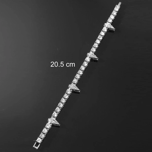 Bracelet tennis argenté avec cristaux blancs et pointes, longueur 20,5 cm, style hip-hop