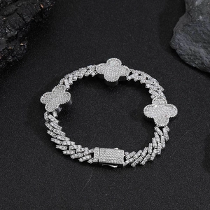 Bracciale a Catena Cubana Hip Hop Design Quadrifoglio Iced Out Pavé Zirconia Rame Unisex Gioielli di Moda Streetwear Accessorio