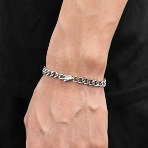 Mens 6mm silver stainless steel Cuban link chain bracelet with classic lobster clasp