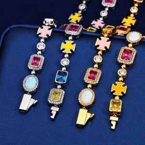 Bracciali in stile hip hop con pietre preziose colorate in oro e argento su pelle