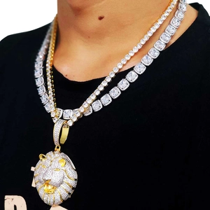Collana hip hop da uomo con pendente a testa di leone placcato oro e catena tennis con zirconi