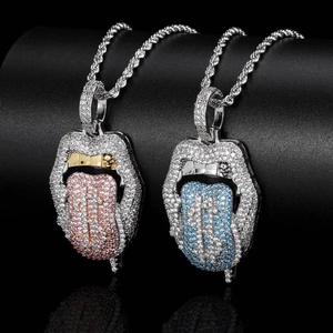 Collier pendentif langue hip hop glacé avec zircons blancs et chaîne torsadée argent