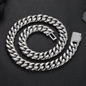Polierte silberne Edelstahl-Panzerkette mit eisigem Zirkon-Boxverschluss für Herren-Schmuck
