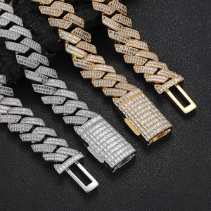 Collier chaîne Cuban Link 20mm serti de double rangée de zircons carrés en finition or et argent