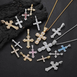 Collana con Pendente a Croce in Zirconia Iced Out Hip Hop Materiale in Rame Pendente Croce Ankh Micro Pave Con Catena a Corda per Uomo