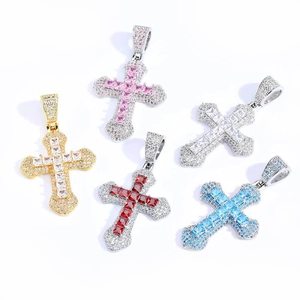 Pendenti a croce hip hop in cinque colori con zirconi brillanti in argento e oro