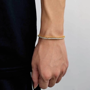 Bracelet de tennis classique en or avec pierres de moissanite blanches rondes