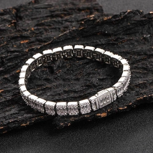 Bracelet hip-hop argent 8mm avec pierres de zircon baguette et fermoir à rabat sécurisé