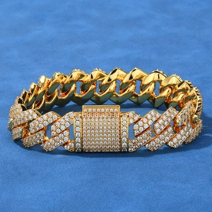 14mm goldene Panzerarmband mit doppelreihigen Zirkonia und quadratischem Verschluss
