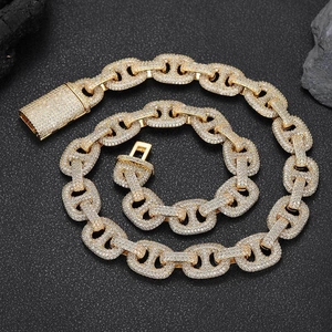 Collier Cuban de 16mm plaqué or avec maillons grain de café et zircons brillants incrustés