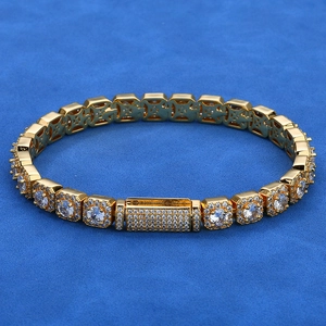 Luxus Hip Hop Iced Out Zirkonia Armband Herren Quadratisch Halo Gliederkette Kupfer Gold Plattiert Streetwear Schmuck Zubehör