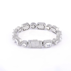 Bracelet hip hop argenté avec maillons géométriques en zircon et fermoir pliable chic