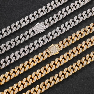 Chaîne cubaine Miami 12mm dorée et argentée ornée de zircones cubiques serties en pavé