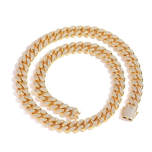 Chaîne Cuban Link 12mm pour homme en finition dorée sertie de pierres zircon