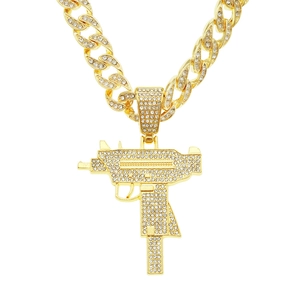 Collana a catena cubana oro hip hop con ciondolo a forma di mitragliatrice Uzi ghiacciata