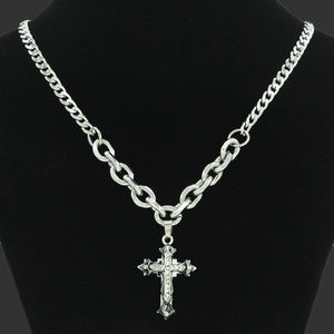 Collier Pendentif Croix en Acier au Titane et Alliage de Zinc Punk Chaîne Gourmette Strass Incrusté Bijoux Hip Hop Cadeau