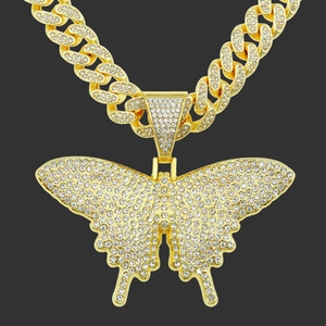 Collier Pendentif Papillon Givré Hip Hop pour Homme avec Chaîne à Maillons Cubains Alliage Strass Bijoux Streetwear