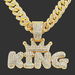 Collier Hip Hop en Alliage Avec Pendentif Couronne Lettre KING Strass Avec Chaîne à Maillons Cubains Bijoux de Mode Urbaine Scintillants