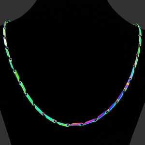 Collier Chaîne en Acier Inoxydable Hip Hop pour Hommes Femmes Irisé Arc-en-Ciel Plaqué Argent Bijoux Punk Streetwear Minimalistes Cadeau