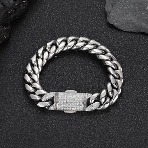 Bracciale cubano in acciaio inossidabile argento con chiusura a diamante su pietre nere