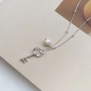 French Light Luxury 925 Sterling Silver Necklace With Freshwater Pearl Key Pendant Heart Shape Bead Chain For Women Daily Party Jewelry