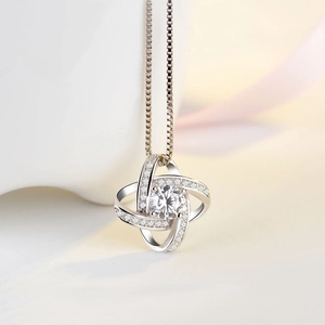 Glitzernde S925 Silber Kleeblatt Kette mit Diamant-Pavé und drehbarem Anhänger