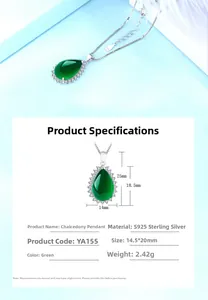 Détail du pendentif goutte en argent S925 avec calcédoine verte et zircons blancs brillants