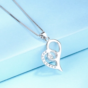 Elegant S925 sterling silver heart pendant necklace with brilliant round-cut cubic zirconia
