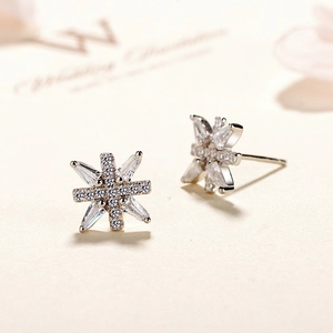 Elegant S925 sterling silver star stud earrings with sparkling cubic zirconia crystals