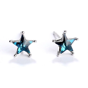 Élégantes boucles d'oreilles étoiles en argent s925 avec cristaux bleus minimalistes